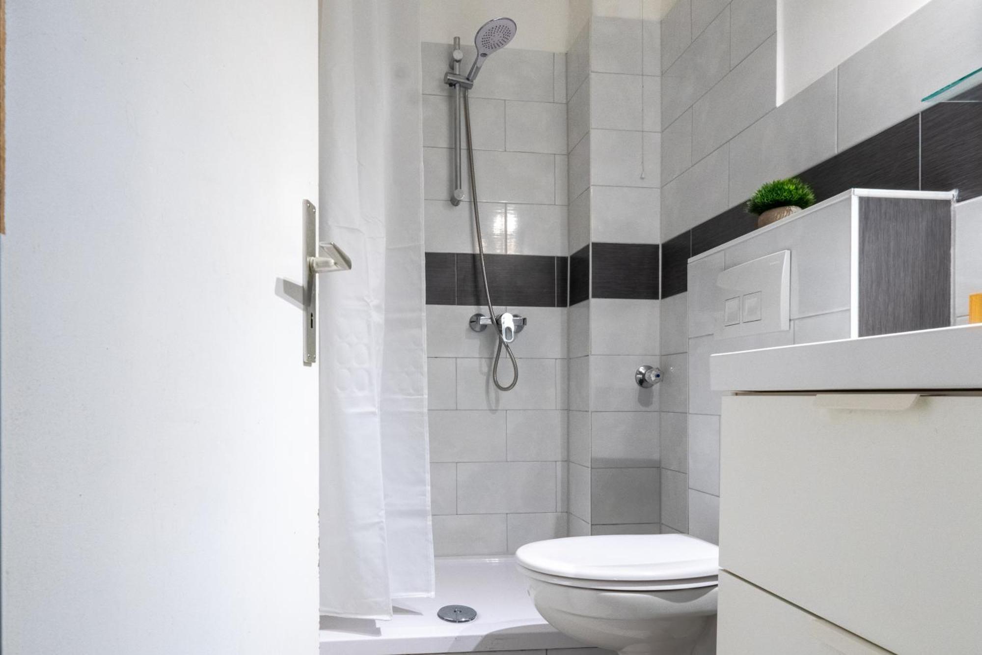 Grosses Apartment Mit 2 Balkonen Zentral Am Nordertor 弗伦斯堡 外观 照片