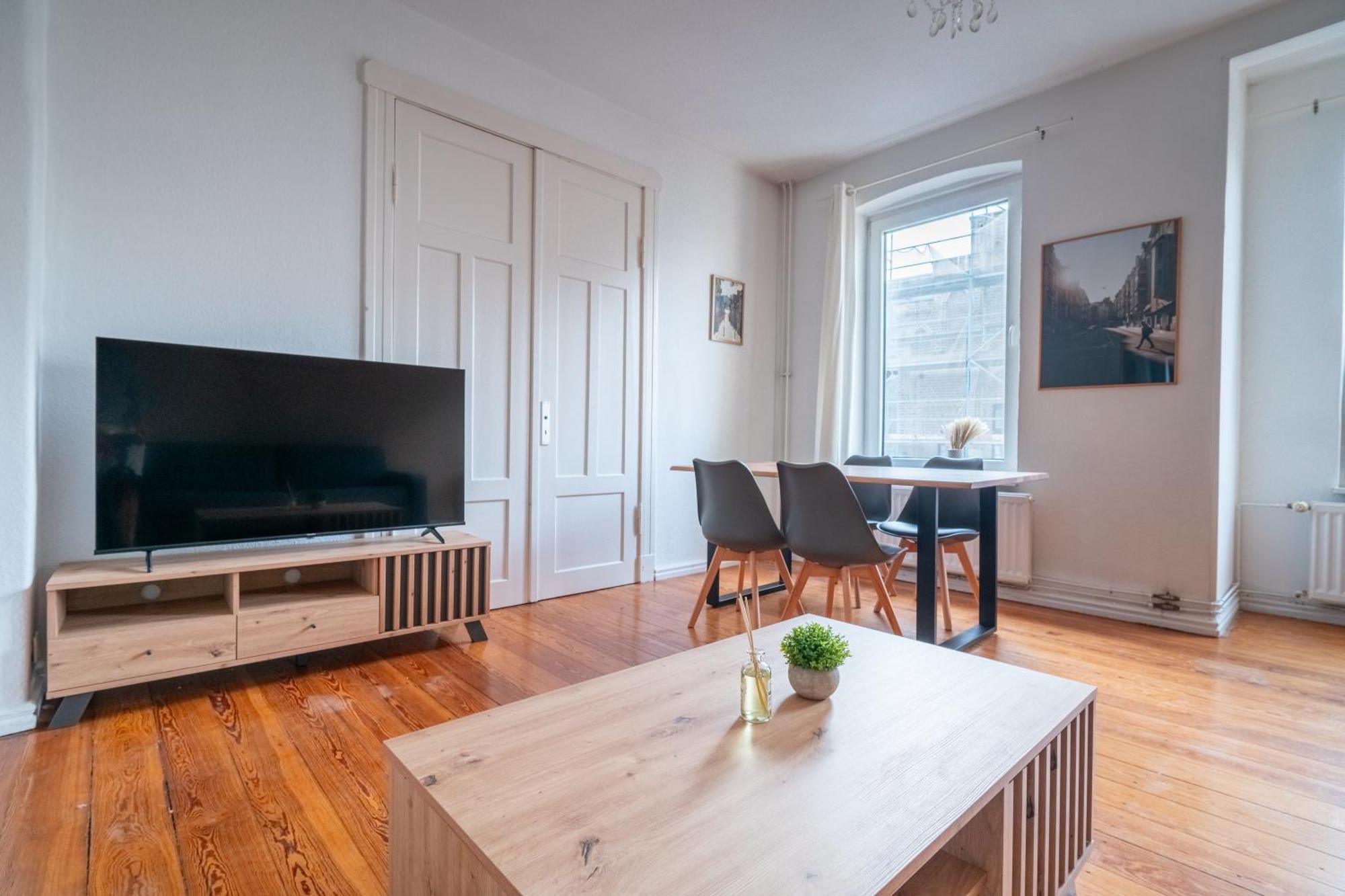 Grosses Apartment Mit 2 Balkonen Zentral Am Nordertor 弗伦斯堡 外观 照片